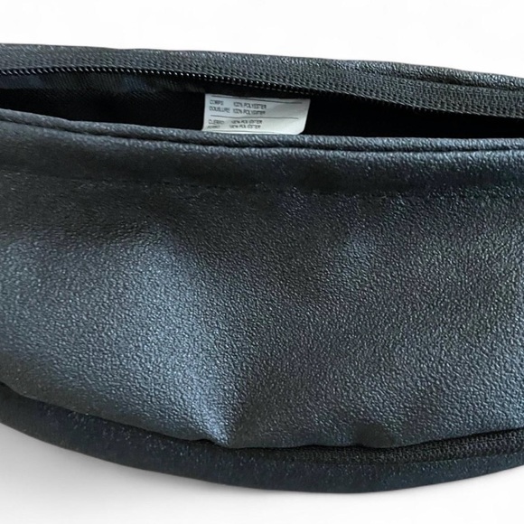 Nike Sportswear Heritage Hip Pack Bag Black Adjustable Strap Streetwear Unisex - Picture 8 of 9